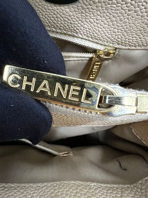 chanel gst beige caviar leather|Pre.